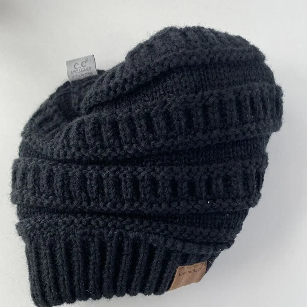 CC Chic Brand Soft Stretch Cable Knit‎ Faux Fur Pom Pom Beanie Hat Black Cozy